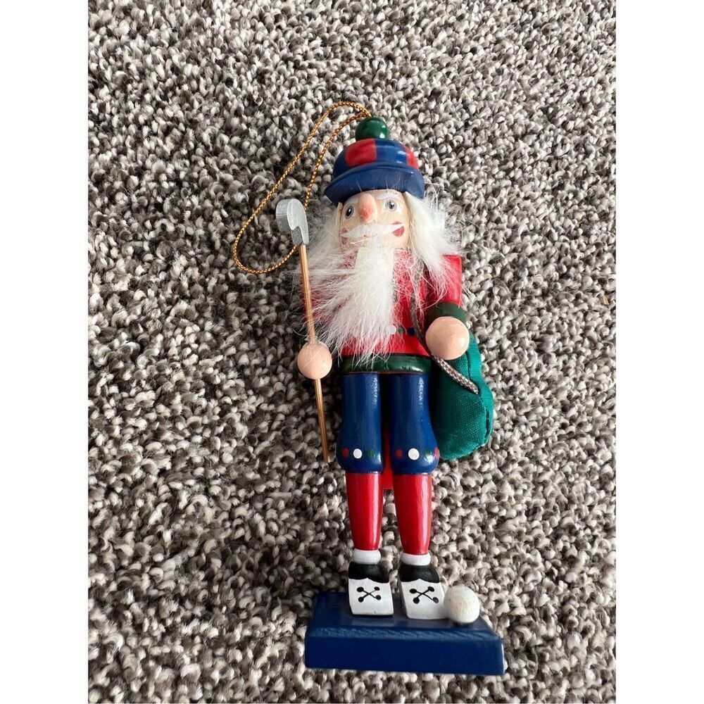 Nutcracker Village golfer 5” tall Working Mouth And Back Handle